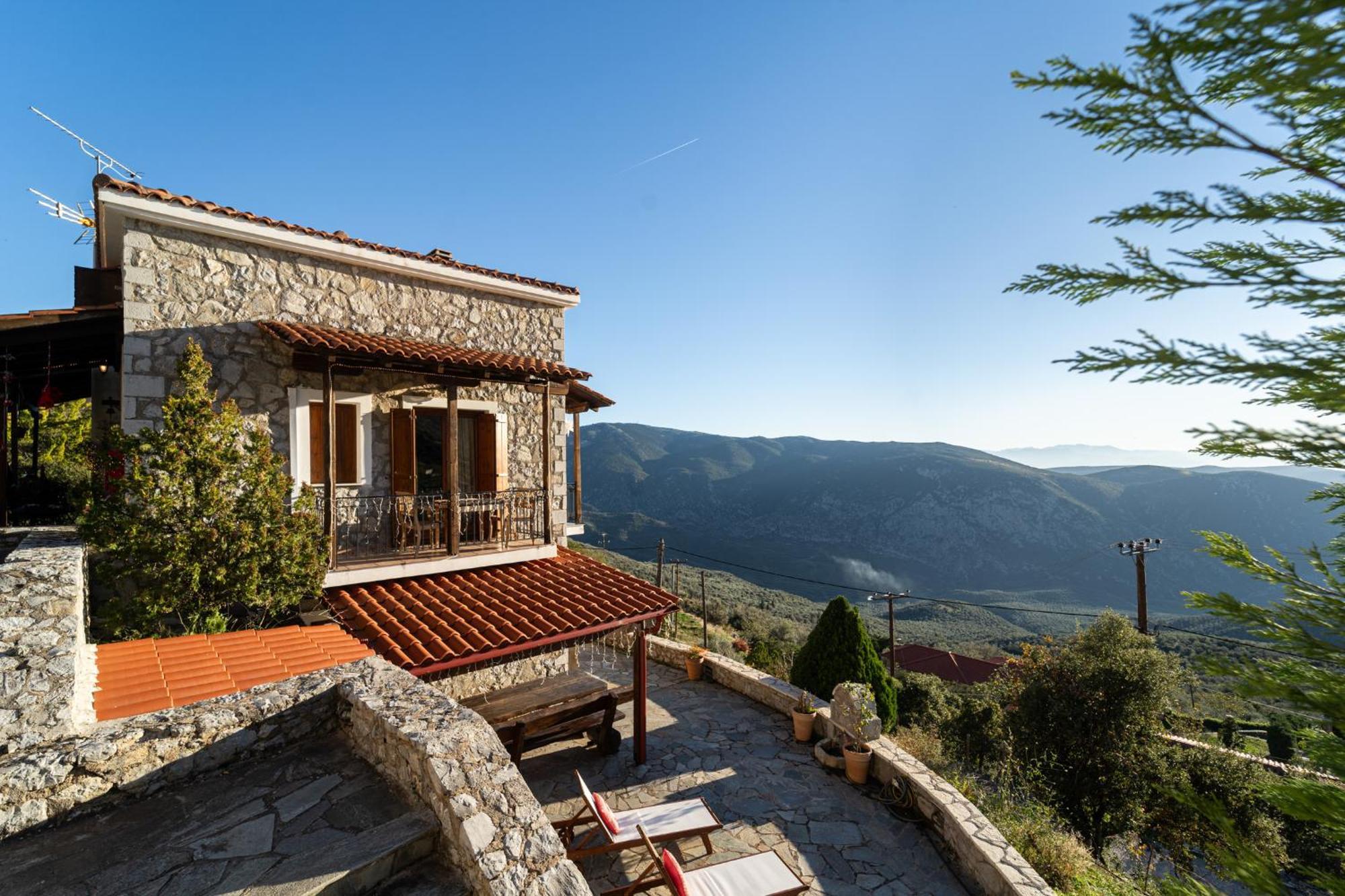 Rock Dandy Deluxe Chalet In Arachova - Delphi, Sauna, Prv Parking, Amazing View Bagian luar foto