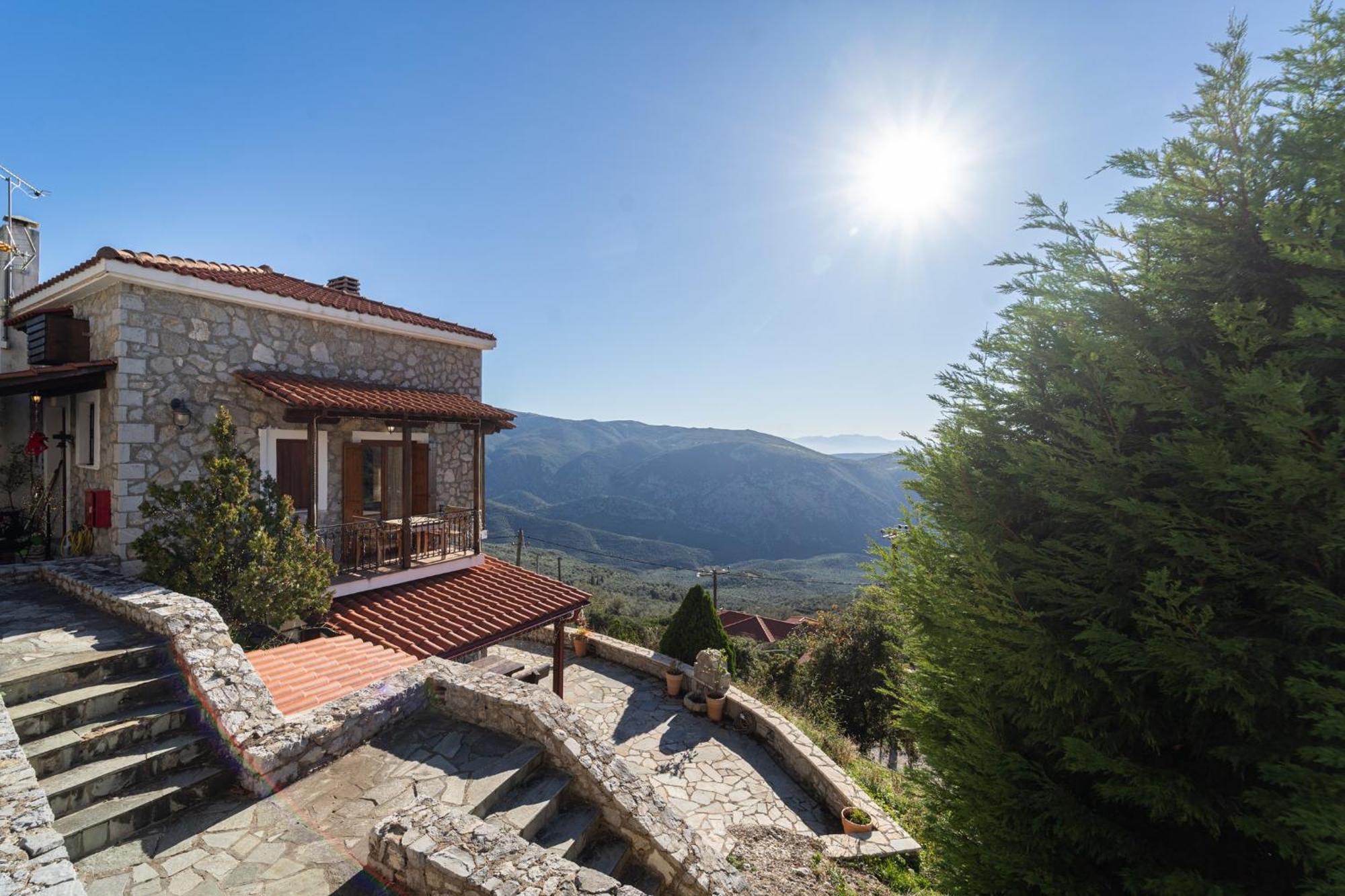 Rock Dandy Deluxe Chalet In Arachova - Delphi, Sauna, Prv Parking, Amazing View Bagian luar foto