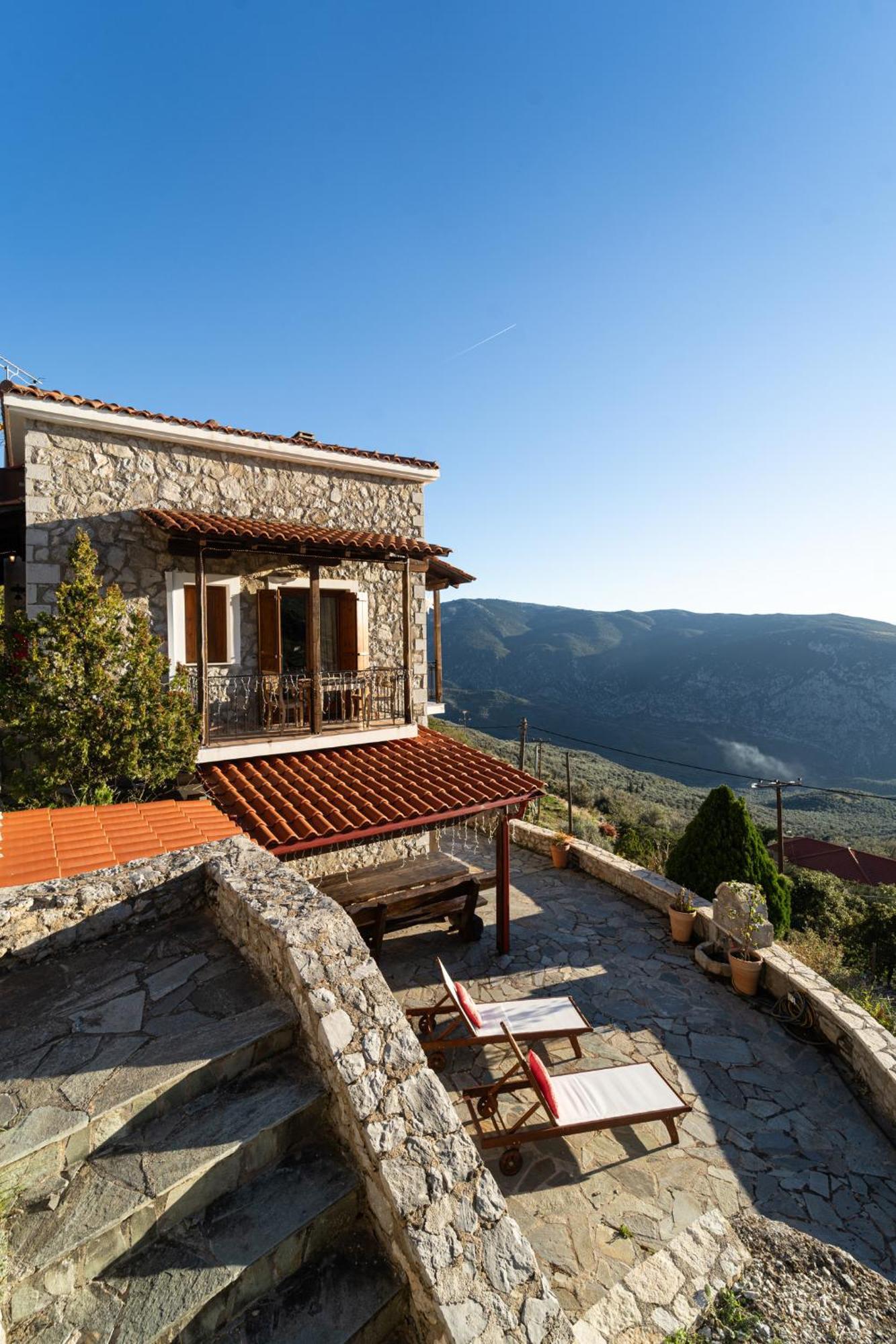Rock Dandy Deluxe Chalet In Arachova - Delphi, Sauna, Prv Parking, Amazing View Bagian luar foto
