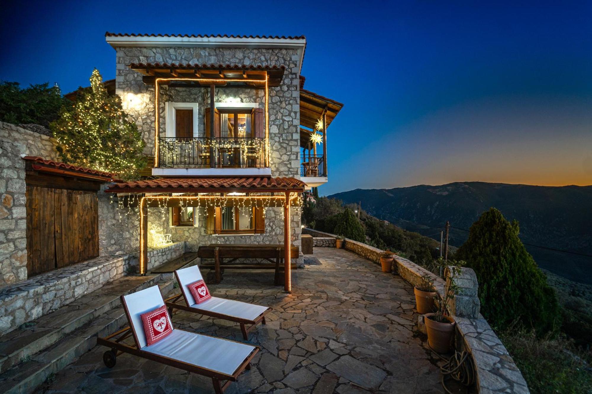 Rock Dandy Deluxe Chalet In Arachova - Delphi, Sauna, Prv Parking, Amazing View Bagian luar foto